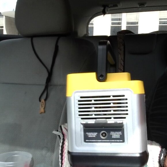 CHAMPION POWER EQUIPMENT Portable and Inverter Generator: 300 W Rated Watt, 600 - Picture 7 of 9